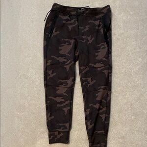 American Eagle Outfitters Camo Joggers